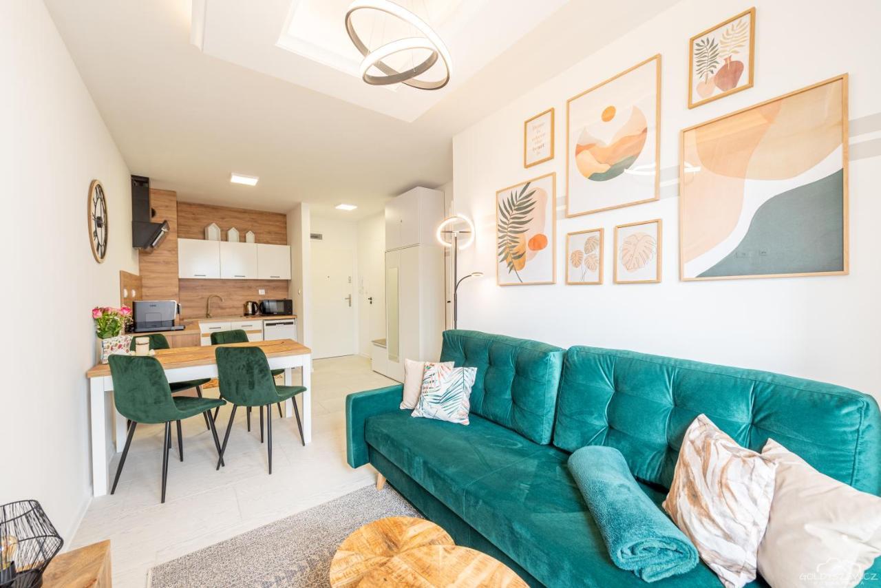 Horyzont Apartamenty - Kapitanski Mostek- Blisko Portu- Sniadania Колобжег Экстерьер фото